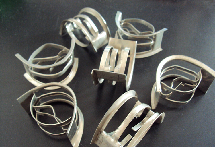 Flow resistance of ceramic Intalox saddle ring